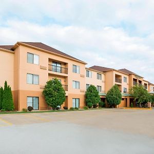 Courtyard By Marriott Springfield